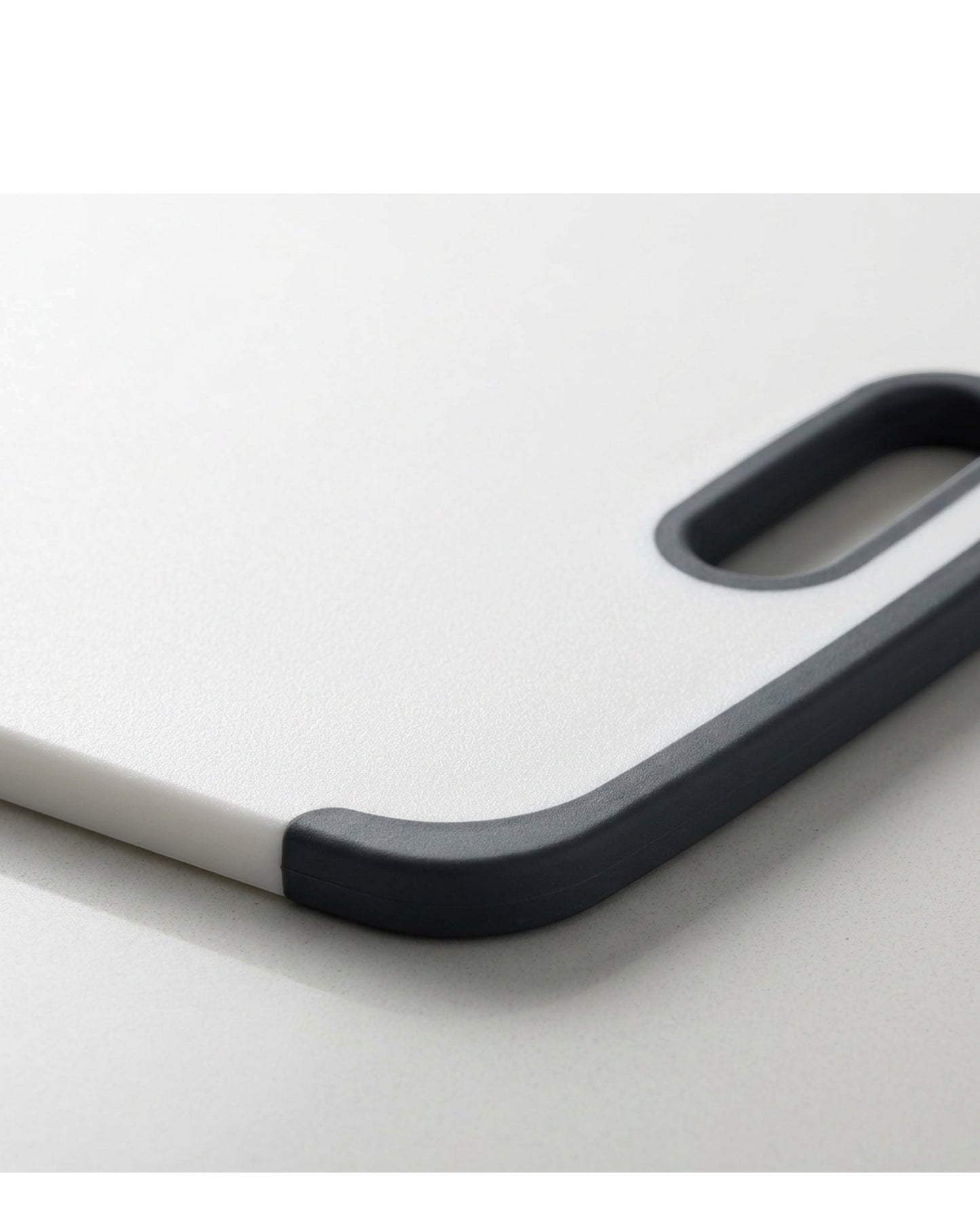 Xovao HDPE Cutting Board 36 x 25 cm with Non-Slip Edge White - Detail view